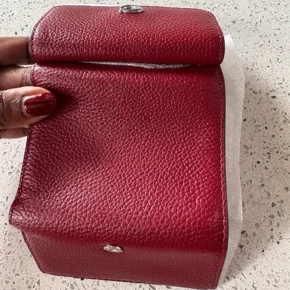 ‼️SOLD‼️ COACH NWOT Burgundy Pebble Leather TrifoldWallet W/ Silver Logo - Picture 3 of 4